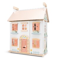 New Classic Toys Dolls House with Furniture