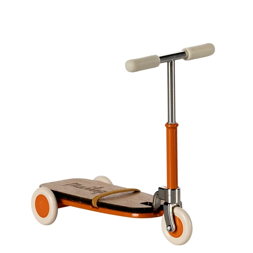 Maileg Kick Board Scooter Mouse - Orange