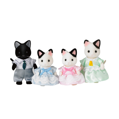 Sylvanian Families Tree House with Tuxedo Cat Family